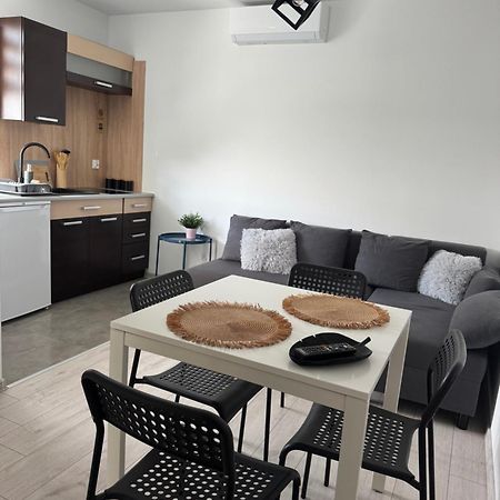 Apartamenty Happy House 扎托尔 外观 照片