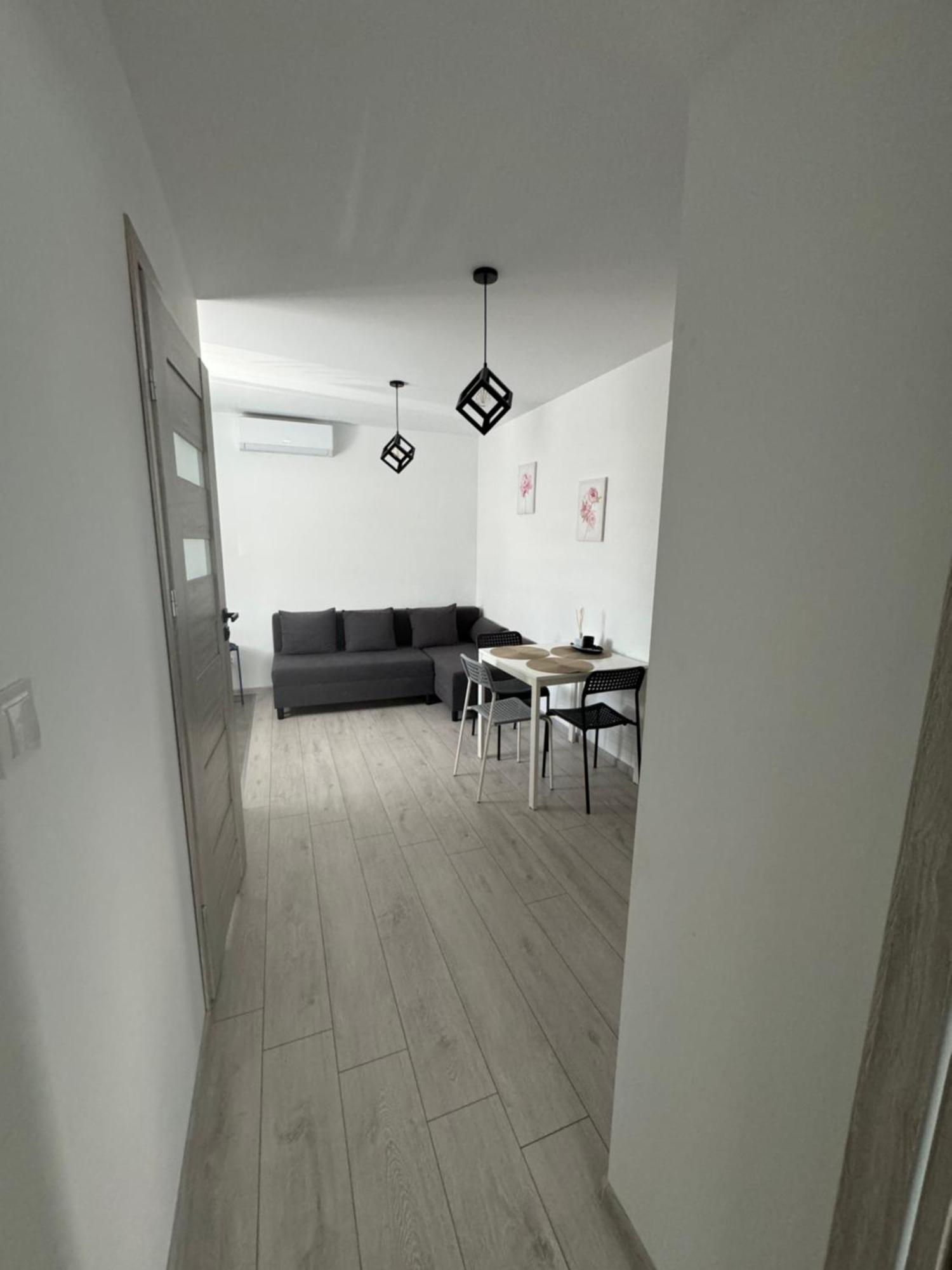 Apartamenty Happy House 扎托尔 外观 照片